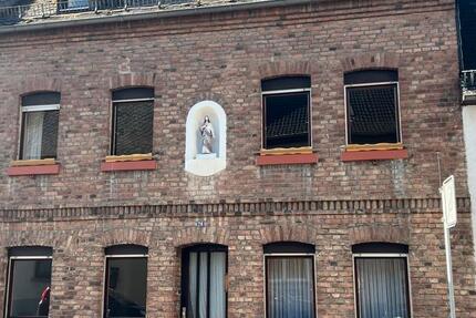 Haus Kelkheim (Taunus) - 6 Zimmer, 140 m&sup2;, 1.000&euro; | Angebot:25315560