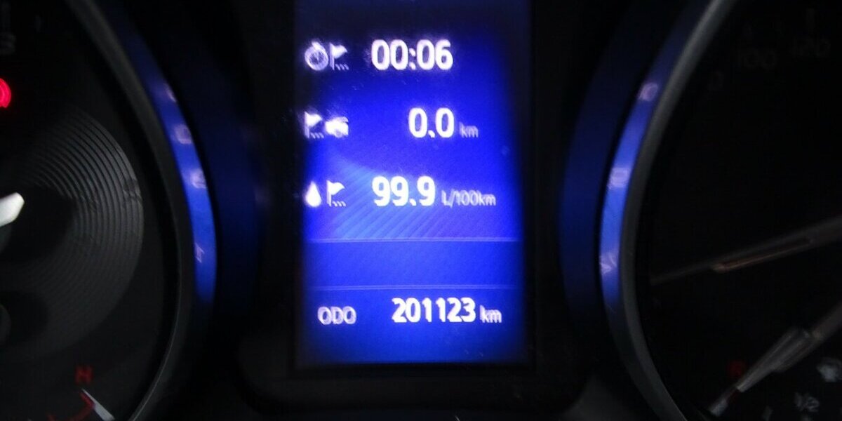 Toyota Avensis 2,0 D Klima, Navi 200.000 km 6.690 &euro; Rodgau 63110