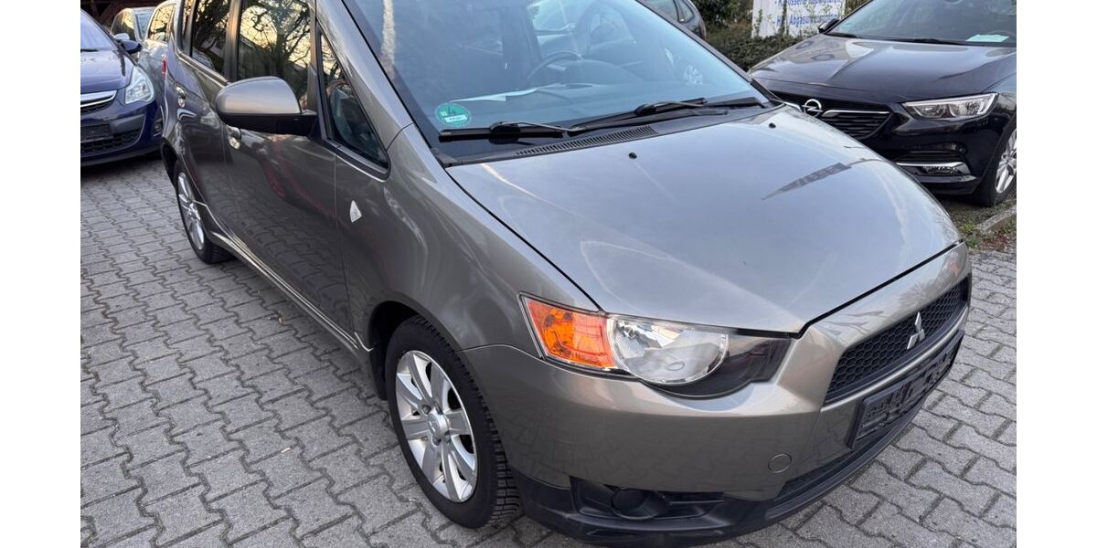 Mitsubishi Colt 125.600 km 4.600 &euro; Frankfurt am Main 60528