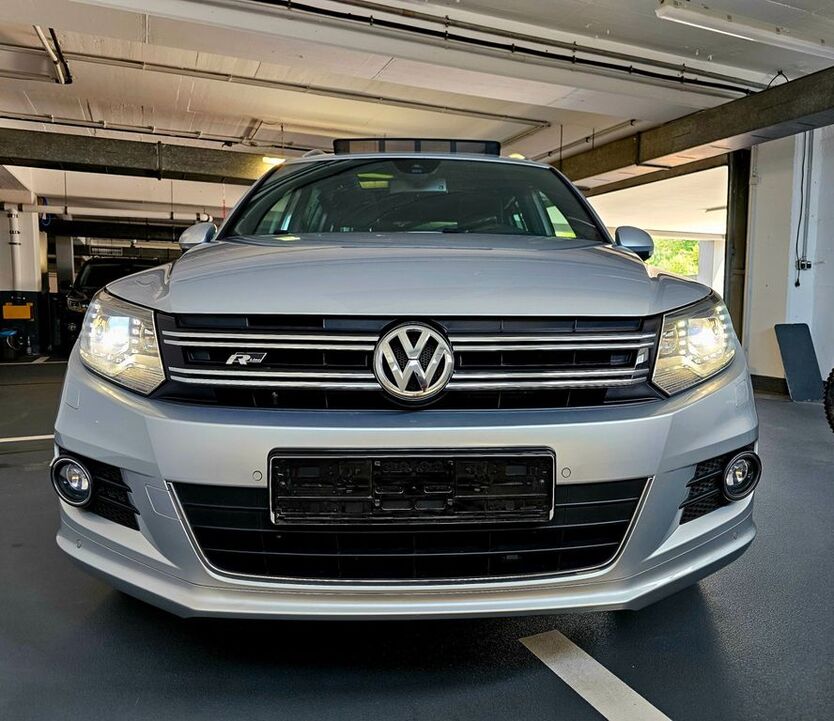 VW Tiguan 126.400 km 17.600 € Frankfurt am Main 60323