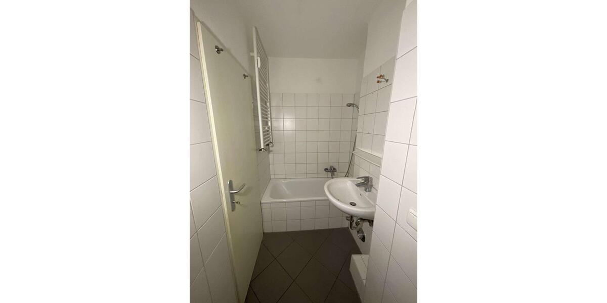 Etagenwohnung Offenbach am Main Bieberer Berg - 1 Zimmer, 37 m&sup2;, 600&euro; | Angebot:26167805