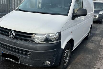 VW T5 Transporter 333.000 km 5.990 &euro; Frankfurt am Main 65933