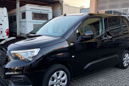 Opel Combo 170.000 km 11.900 &euro; Frankfurt am Main 65933