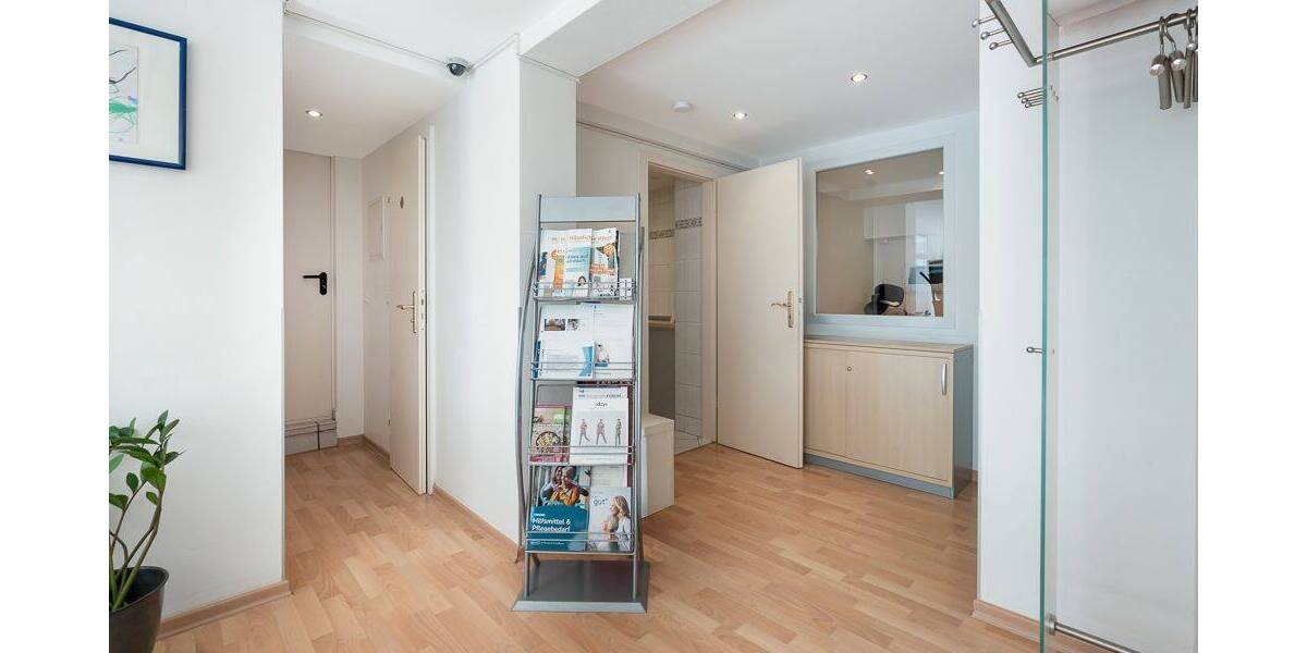 Gewerbeobjekt Frankfurt am Main Sachsenhausen - 3 Zimmer, 67 m&sup2;, 470.000&euro; | Angebot:26684613