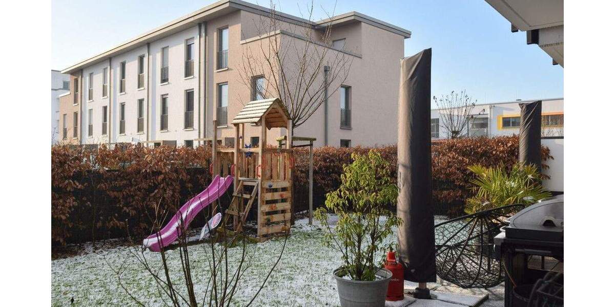 Helle moderne Erdgeschosswohnung mit eigenem Garten 3 zimmer