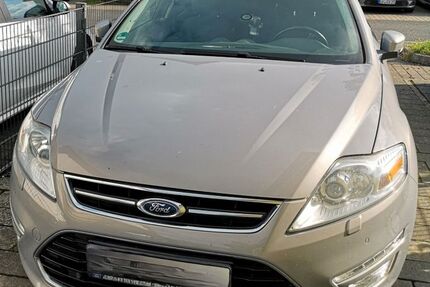 Ford Mondeo 295.050 km 2.500 € Rodgau 63110