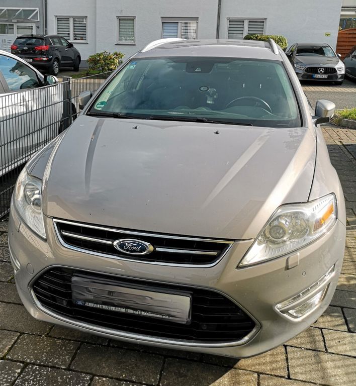 Ford Mondeo 295.050 km 2.500 € Rodgau 63110