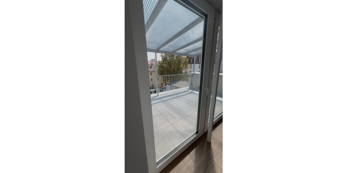 Terrassenwohnung Aschaffenburg Damm - 3 Zimmer, 97 m&sup2;, 1.724&euro; | Angebot:26583406