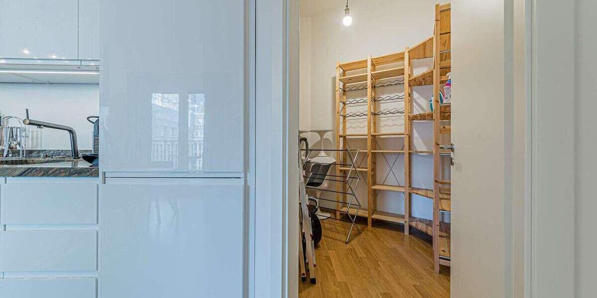 Etagenwohnung Frankfurt am Main Bahnhofsviertel - 2 Zimmer, 70 m&sup2;, 1.690&euro; | Angebot:25661874