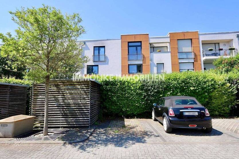 Provisionsfrei - Etagenwohnung mit Loggia in Frankfurt- Riedberg 3 zimmer