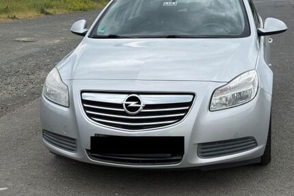 Opel Insignia 216.000 km 2.800 &euro; Frankfurt 60437