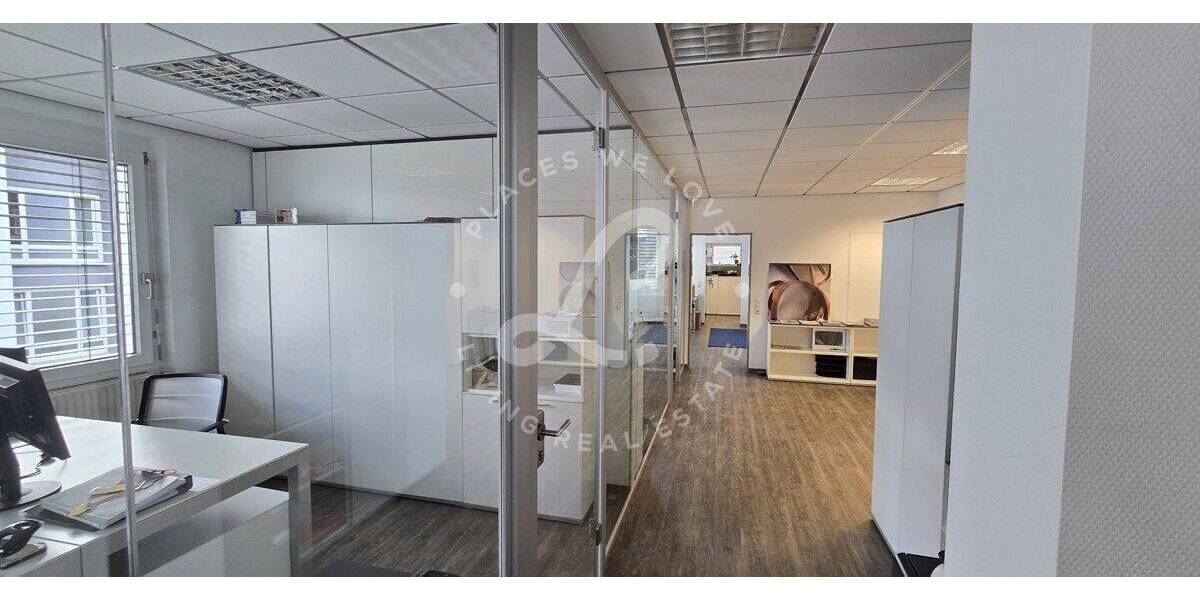 Moderne 272 m² Büro- Praxisfläche in zentraler Lage in Obertshausen zimmer