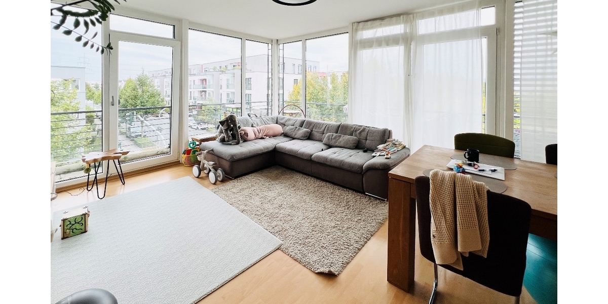 Frankfurt-Riedberg: Gut geschnittene 2-Zimmer-Wohnung mit großem Balkon! 2 zimmer