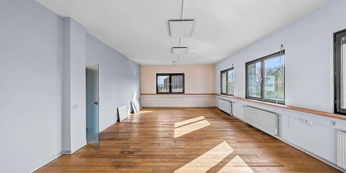 Büro in Neu-Anspach 705 € 83 m² zimmer