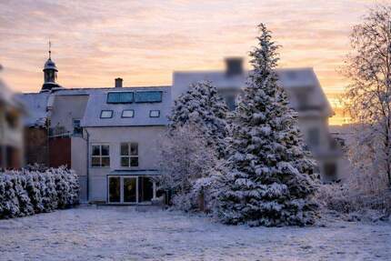 **Provisionsfrei** Zwei Häuser- ein Zuhause: Wohnen mit Charme u. Geschichte! 1 zimmer