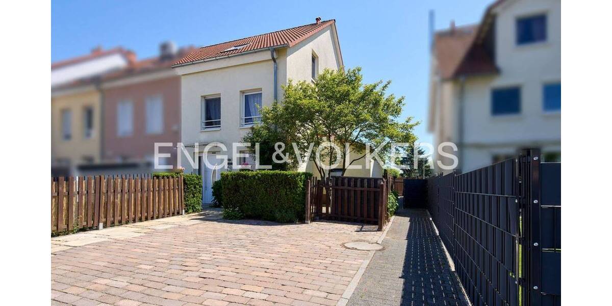 Reihenendhaus Rosbach vor der Höhe Nieder-Rosbach - 5 Zimmer, 155 m&sup2;, 620.000&euro; | Angebot:26886576