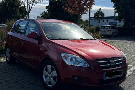 Kia ceed / Ceed 137.800 km 3.850 € Frankfurt 60528