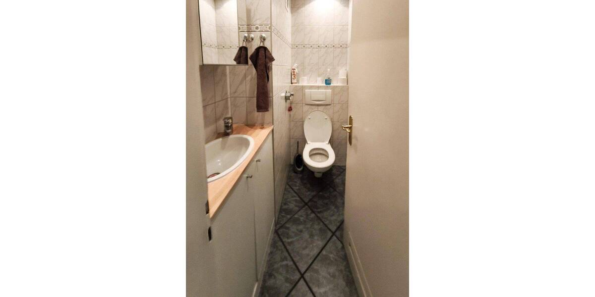 Etagenwohnung Frankfurt am Main Praunheim - 3 Zimmer, 88 m&sup2;, 1.200&euro; | Angebot:26866272