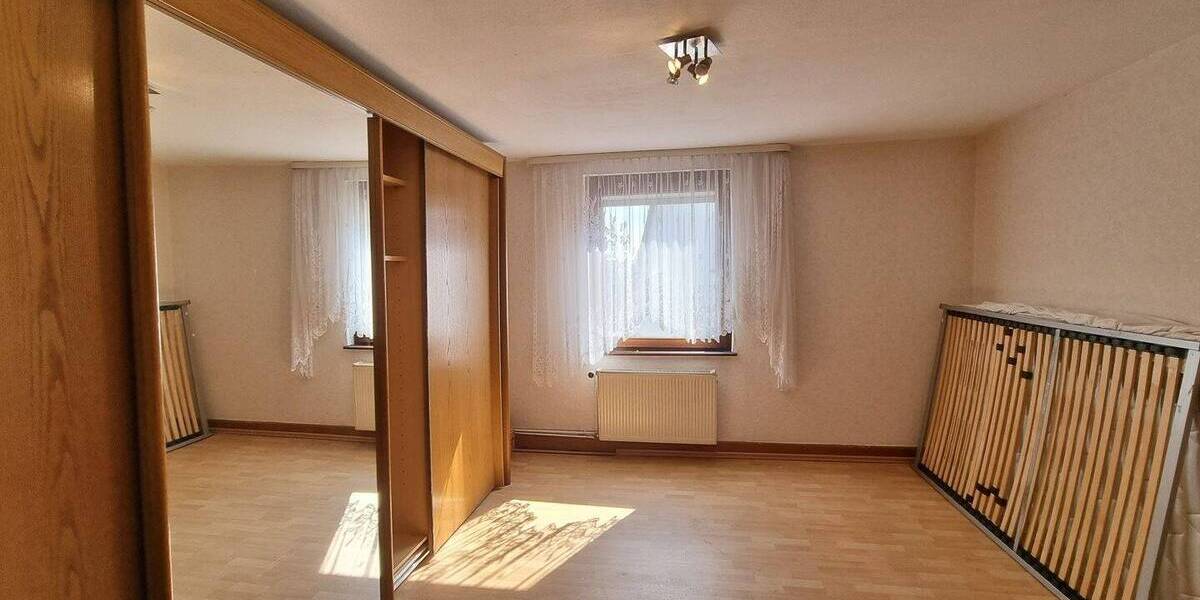 Doppelhaushälfte Friedberg Bruchenbrücken - 7 Zimmer, 137 m&sup2;, 299.000&euro; | Angebot:25940222