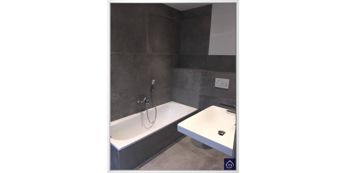 Etagenwohnung Eschborn - 4 Zimmer, 139 m&sup2;, 2.150&euro; | Angebot:26188180