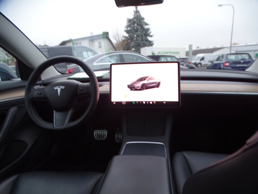 Tesla Model 3 Performance 38.031 km 31.890 € Rodgau 63110