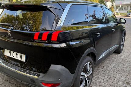 Peugeot 5008 200.903 km 12.971 € Frankfurt am Main 60389