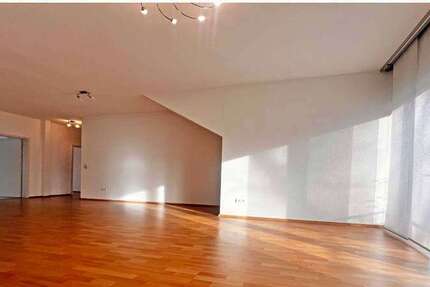 Wohnung zum Mieten in Frankfurt am Main Heddernheim 1.590 € 97.5 m² 3 zimmer