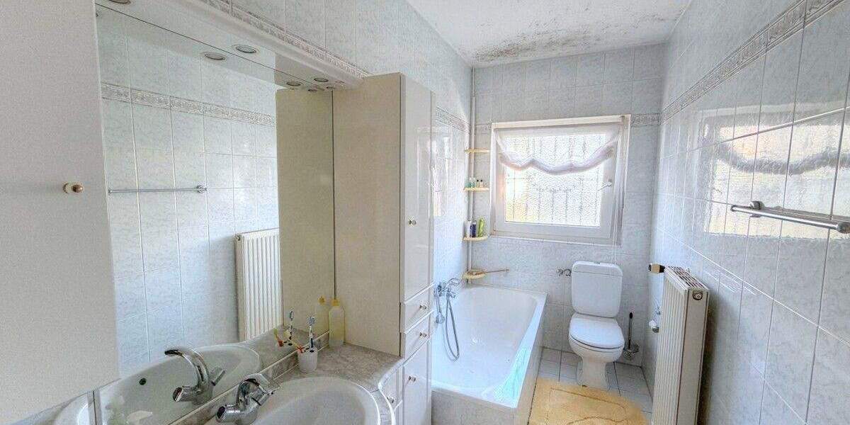 Mehrfamilienhaus, Wohnhaus Kronberg im Taunus Oberhöchstadt - 9 Zimmer, 236 m&sup2;, 770.000&euro; | Angebot:25686321