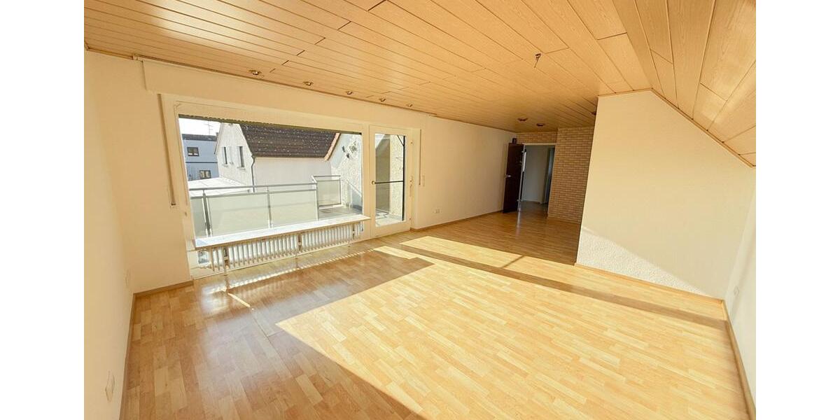 Dachgeschoßwohnung Mühlheim am Main - 3 Zimmer, 88 m&sup2;, 1.100&euro; | Angebot:26179818