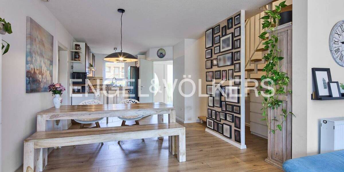 Reihenendhaus Rosbach vor der Höhe Nieder-Rosbach - 5 Zimmer, 155 m&sup2;, 620.000&euro; | Angebot:26886576