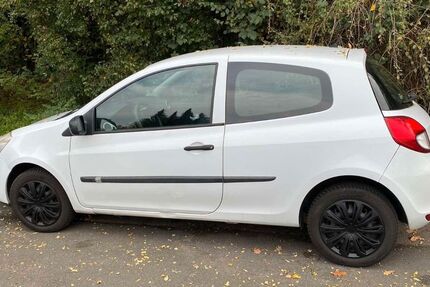 Renault Clio 208.200 km 2.300 &euro; Darmstadt 64287