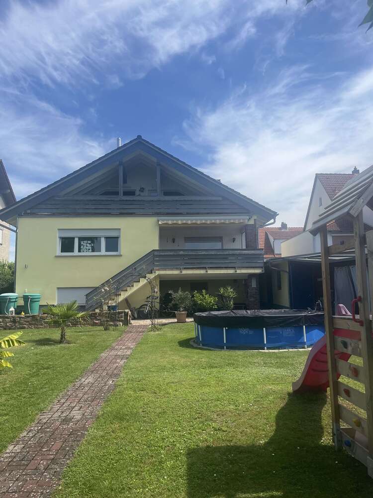 Haus zum Kaufen in Hasselroth 689.000 € 220 m²