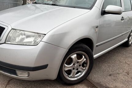Skoda Fabia 96.123 km 2.400 &euro; Roßdorf 64380