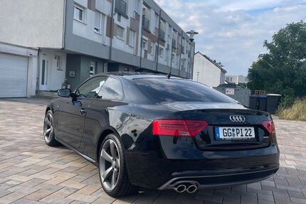 Audi A5 159.000 km 16.900 &euro; Kelsterbach 65451