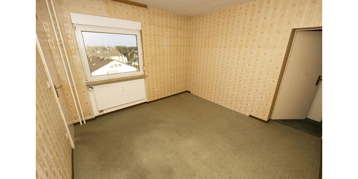 Etagenwohnung Maintal - 4 Zimmer, 87 m&sup2;, 210.000&euro; | Angebot:26061125