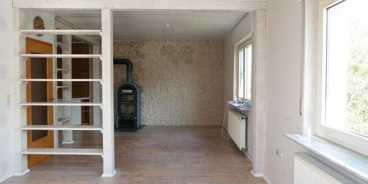 AUMÜLLER-Immobilien - Sympathische DHH mit Nebengebäude und sonnigere Hoffläche als Mietobjekt 4 zimmer