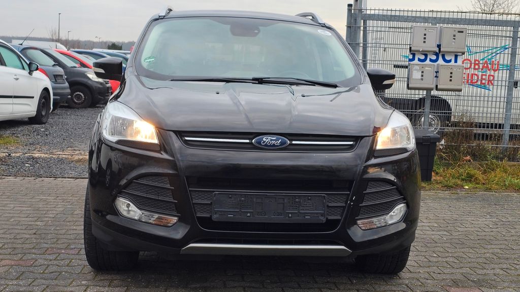 Ford Kuga 117.500 km 9.999 &euro; Dietzenbach 63128