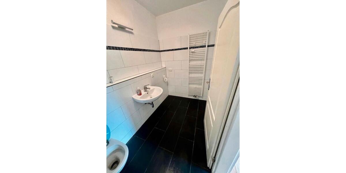 Erdgeschoßwohnung Offenbach am Main - 4 Zimmer, 105 m&sup2;, 1.350&euro; | Angebot:26121930