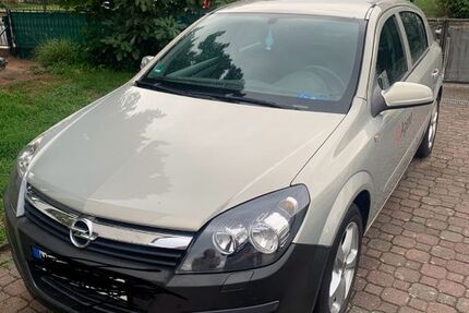 Opel Astra 229.000 km 2.300 € Maintal 63477