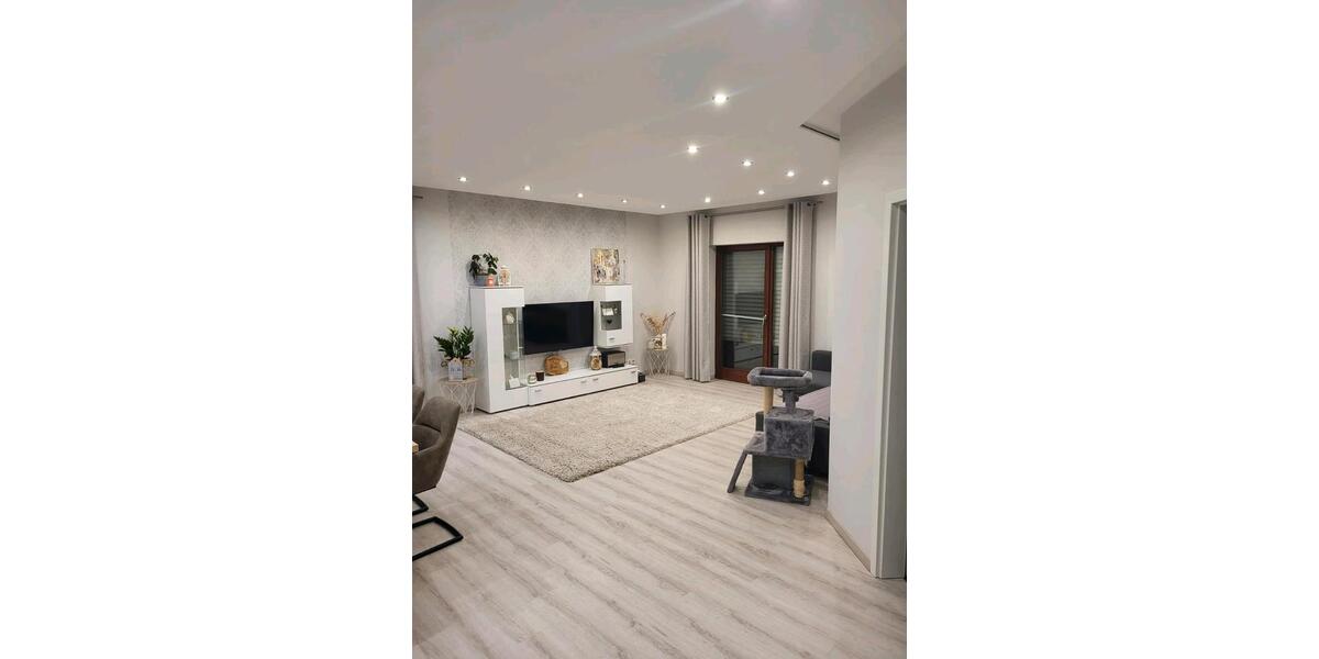 Erdgeschoßwohnung Freigericht - 3 Zimmer, 100 m&sup2;, 1.200&euro; | Angebot:26552765