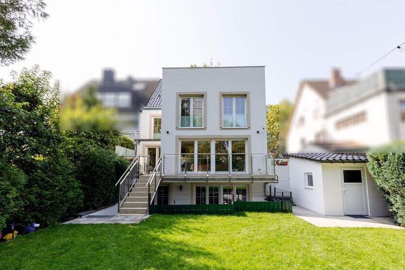 Modernes Stadthaus mit großem Garten 9 zimmer