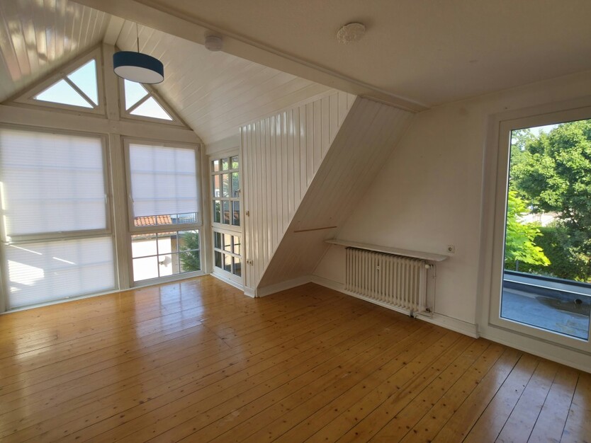 *Für die kleine Familie! Idyllisches Einfamilienhaus mit Atelier in begehrter Wohnlage von Hanau* 5 zimmer