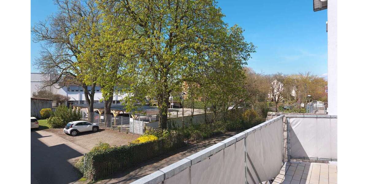 Etagenwohnung Hanau Kesselstadt - 3 Zimmer, 105 m&sup2;, 1.575&euro; | Angebot:26656679
