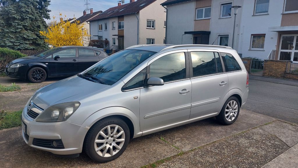Opel Zafira 239.000 km 1.390 &euro; Rüsselsheim 65428