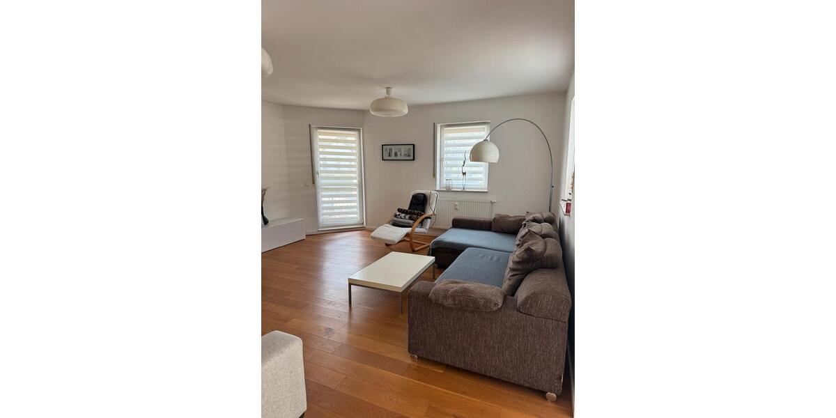 Etagenwohnung Hofheim am Taunus - 3.5 Zimmer, 115 m&sup2;, 1.500&euro; | Angebot:26265658