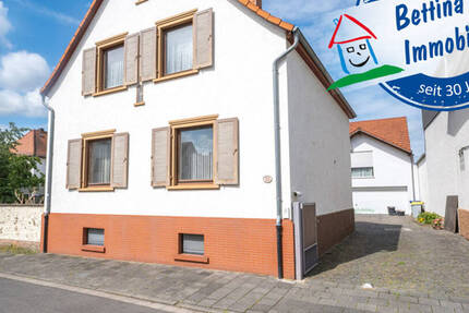 DIETZ: 2-FH mit Nebengebäude, Keller und Hofbereich in Rodgau-Weiskirchen! WEG-Teilung! 8 zimmer