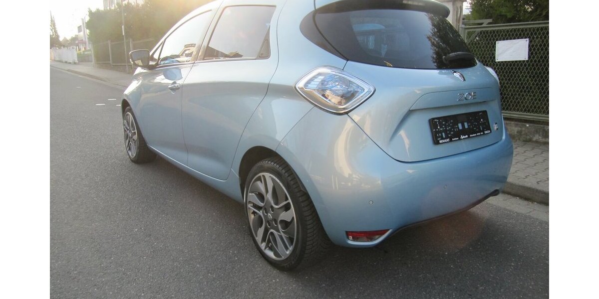 Renault ZOE Intens SOH 90% 64.000 km 5.960 &euro; Schwalbach/Taunus 65824