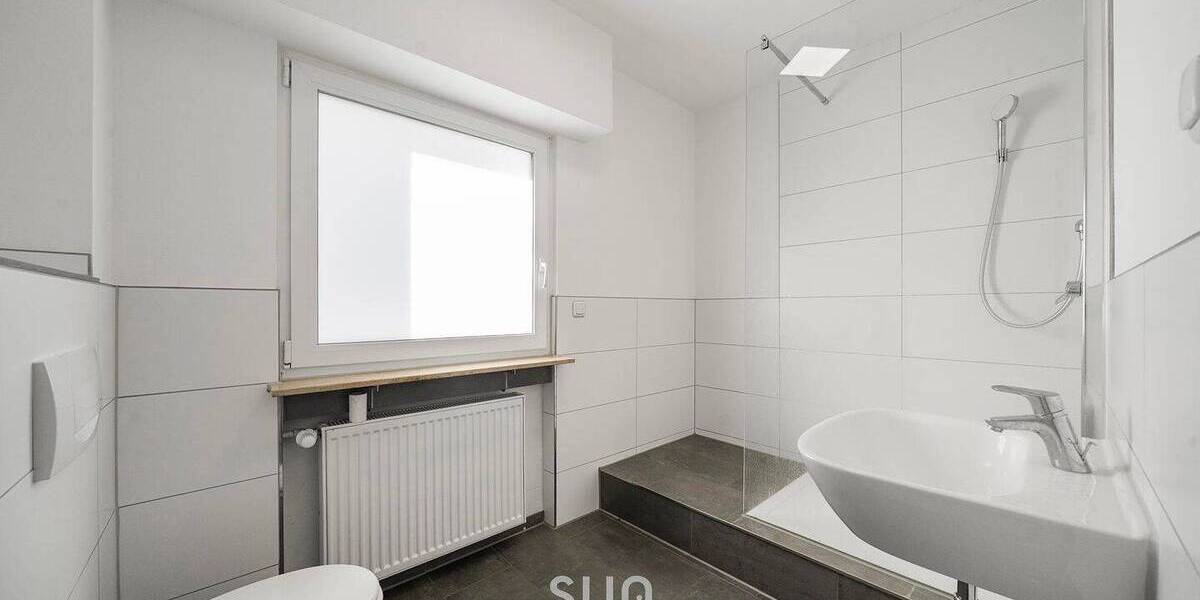 Einfamilienhaus Bad Homburg vor der Höhe Ober-Erlenbach - 9 Zimmer, 280 m&sup2;, 2.800&euro; | Angebot:26451892