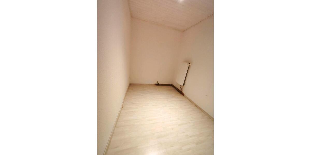 Etagenwohnung Babenhausen - 5 Zimmer, 145 m&sup2;, 1.500&euro; | Angebot:25964054