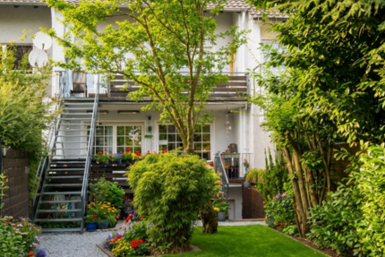 Haus Offenbach am Main Bürgel - 7 Zimmer, 143 m&sup2;, 499.000&euro; | Angebot:26183899